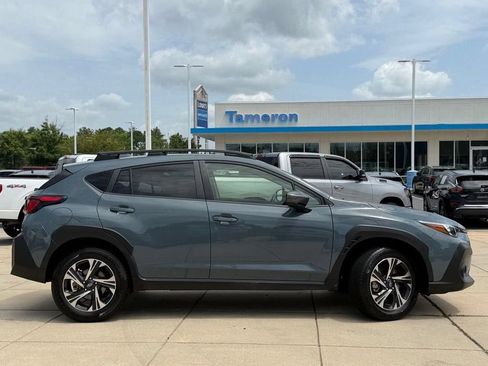 Used 2024 Subaru Crosstrek 2.0i Premium AWD/4WD image 4