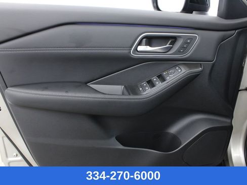 New 2026 Nissan Rogue Platinum w/ Platinum Premium Package image 16