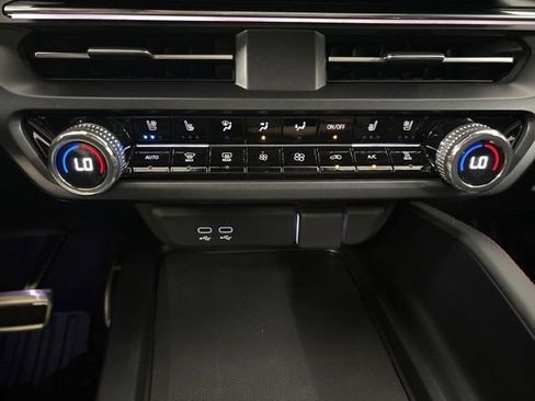 Certified 2024 Acura ZDX Type S image 22