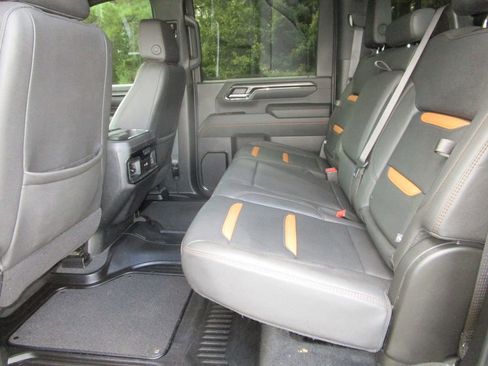 Used 2024 GMC Sierra 2500 AT4 w/ AT4 Premium Plus Package image 25