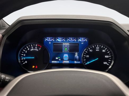 Used 2022 Ford Expedition Max Limited image 9