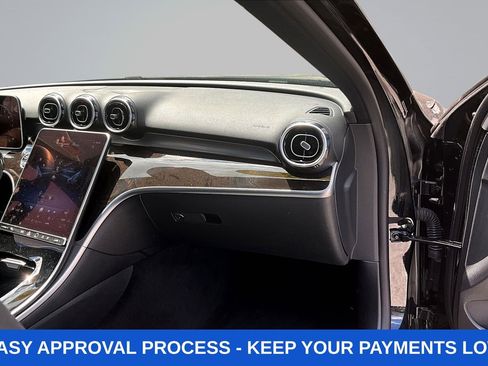 Used 2025 Mercedes-Benz C 300 Sedan image 32