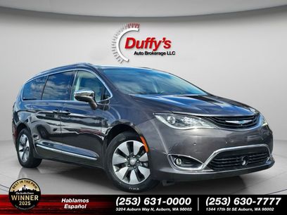 Used 2018 Chrysler Pacifica Limited w/ Advanced Safetytec Group