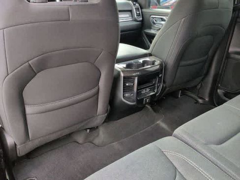 Used 2022 RAM 1500 Big Horn AWD/4WD image 18