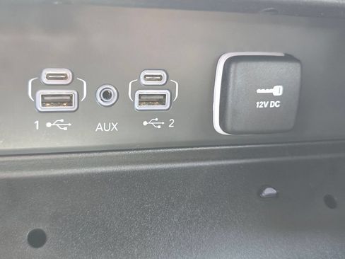 Used 2024 Jeep Grand Cherokee Altitude AWD/4WD image 27
