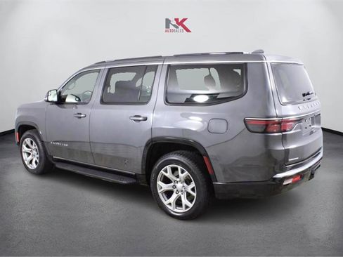 Used 2022 Jeep Wagoneer Series II image 3