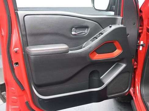 Used 2023 Nissan Frontier PRO-4X w/ Pro Convenience Package AWD/4WD image 23