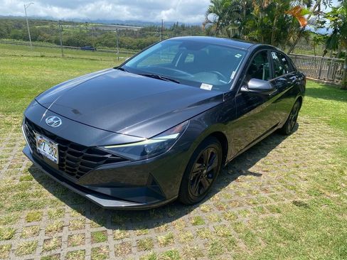 Used 2022 Hyundai Elantra SEL w/ Convenience Package FWD image 21