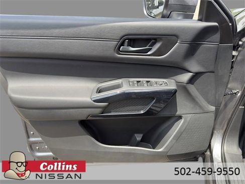 New 2025 Nissan Pathfinder SV w/ Cargo Package image 18