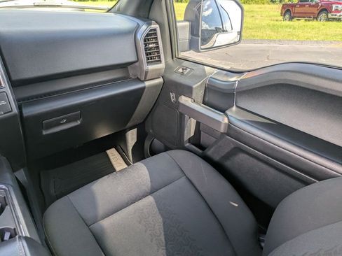 Used 2019 Ford F150 XLT w/ Equipment Group 302A Luxury AWD/4WD image 17