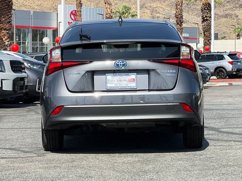 Used 2021 Toyota Prius Limited w/ Premium Convenience Package FWD image 4