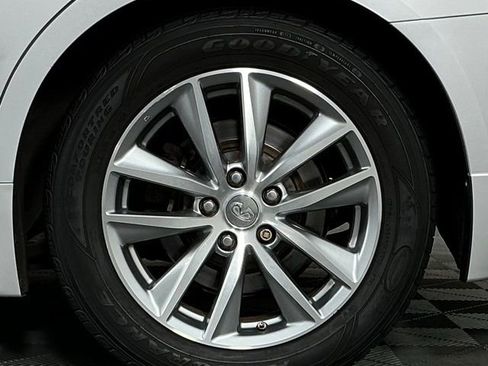 Used 2015 INFINITI Q50 Premium w/ Navigation Package RWD image 11
