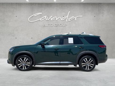 Used 2023 Nissan Pathfinder Platinum w/ Cargo Package AWD/4WD image 13