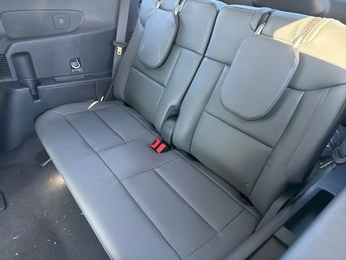 New 2026 Ford Explorer Active w/ Active Comfort Package image 9
