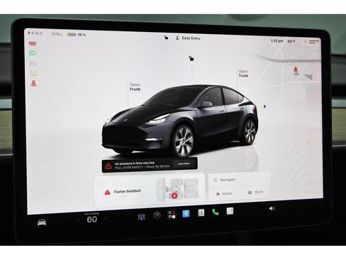 Used 2024 Tesla Model Y Long Range AWD/4WD image 10
