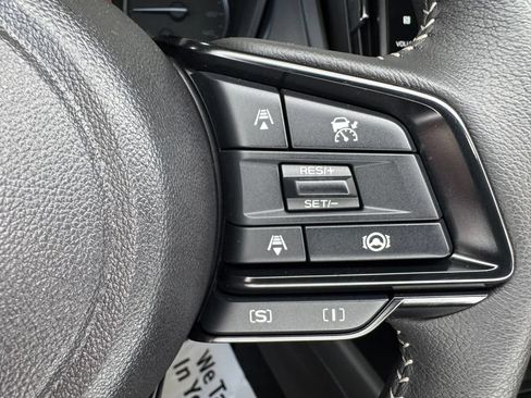 Used 2025 Subaru Forester Premium AWD/4WD image 16