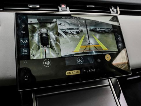 Used 2024 Land Rover Range Rover Evoque Dynamic SE image 25