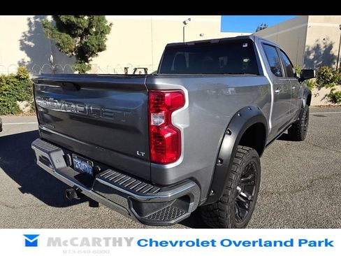 Used 2021 Chevrolet Silverado 1500 LT image 2