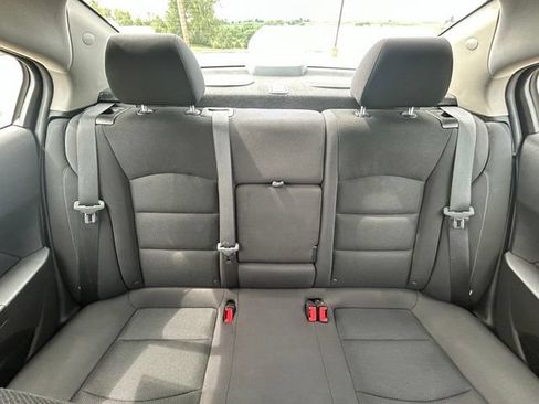Used 2016 Chevrolet Cruze LT w/ Sun And Sound Package FWD image 16