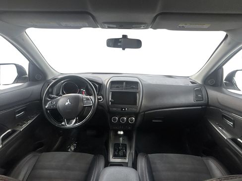 Used 2018 Mitsubishi Outlander Sport SE AWD/4WD image 17