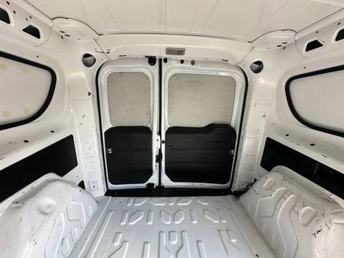Used 2021 RAM ProMaster City Tradesman SLT FWD image 21