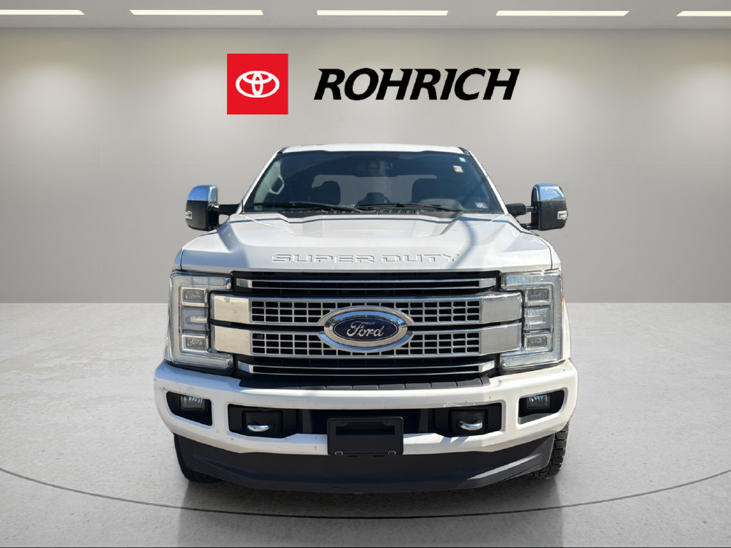 Used 2017 Ford F250 Platinum AWD/4WD image 2