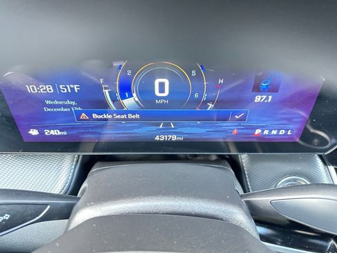 Used 2025 Chevrolet Equinox LT image 40