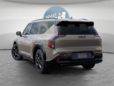 New 2026 Kia EV9 Land w/ Nightfall Edition Package image 4