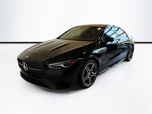 Used 2025 Mercedes-Benz CLA 250 4MATIC image 1