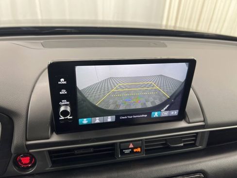 Used 2024 Honda Pilot Touring image 18