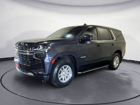 Used 2023 Chevrolet Tahoe LT w/ Luxury Package AWD/4WD image 3