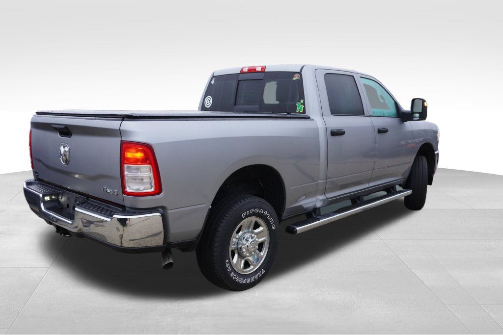 Used 2024 RAM 2500 Tradesman w/ Chrome Appearance Group AWD/4WD image 3