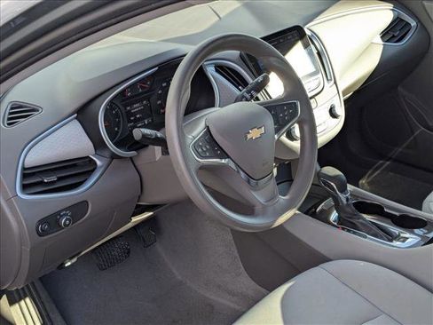 Used 2023 Chevrolet Malibu LS image 10