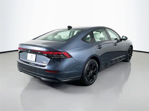 Certified 2025 Honda Accord SE image 13
