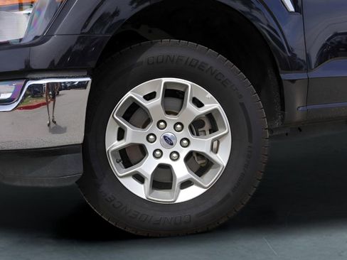 Used 2023 Ford F150 XLT image 4