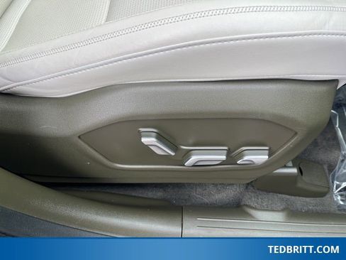 Used 2024 Hyundai Santa Fe Calligraphy image 23