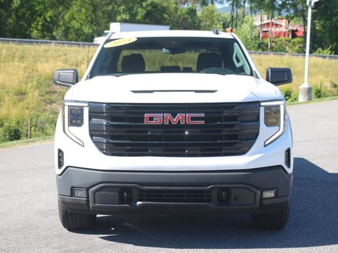 Used 2023 GMC Sierra 1500 Elevation AWD/4WD image 2