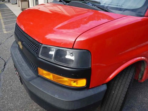 Used 2020 Chevrolet Express 2500 RWD image 62