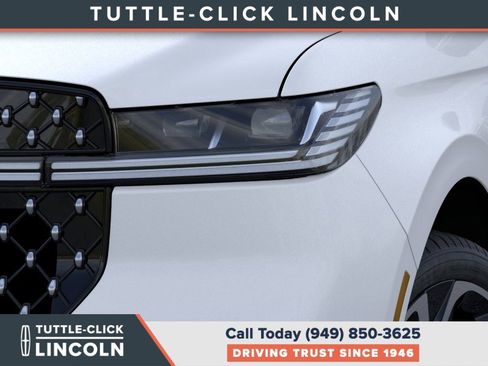 New 2026 Lincoln Navigator Black Label AWD/4WD image 18