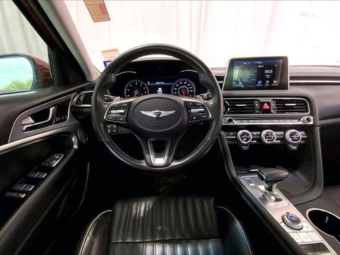 Used 2020 Genesis G70 2.0T w/ Elite Package RWD image 14