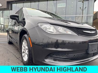 Used 2023 Chrysler Voyager LX