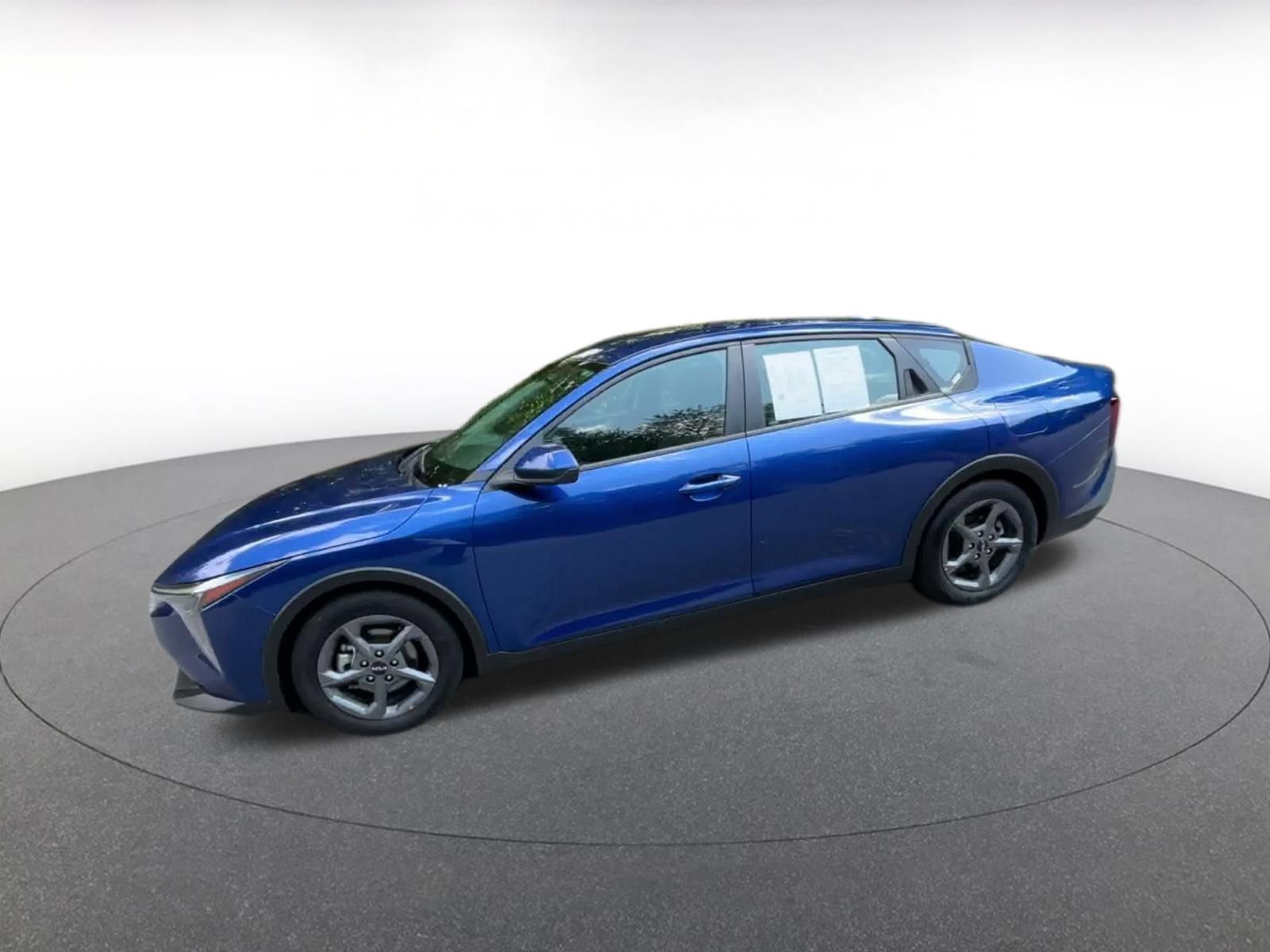 Used 2025 Kia K4 FWD image 10