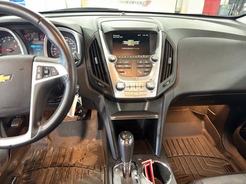 Used 2017 Chevrolet Equinox Premier w/ Enhanced Convenience Package AWD/4WD image 7