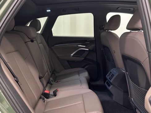 Used 2025 Audi Q5 Premium Plus w/ Premium Plus AWD/4WD image 21