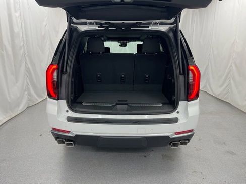 New 2026 GMC Yukon Denali w/ Advanced Technology Package image 9