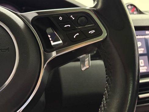 Used 2019 Porsche Cayenne AWD/4WD image 30