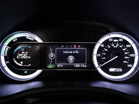 Used 2019 Kia Niro S Touring image 4