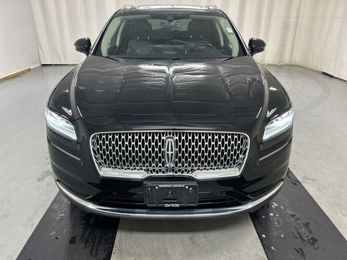 Used 2023 Lincoln Nautilus Reserve AWD/4WD image 3