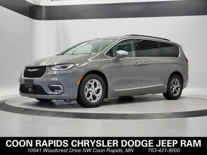Used 2022 Chrysler Pacifica Limited