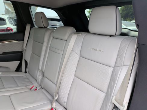 Used 2017 Jeep Grand Cherokee Summit AWD/4WD image 37